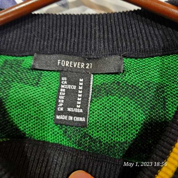 Forever21 Sweater - Picture 3 of 3